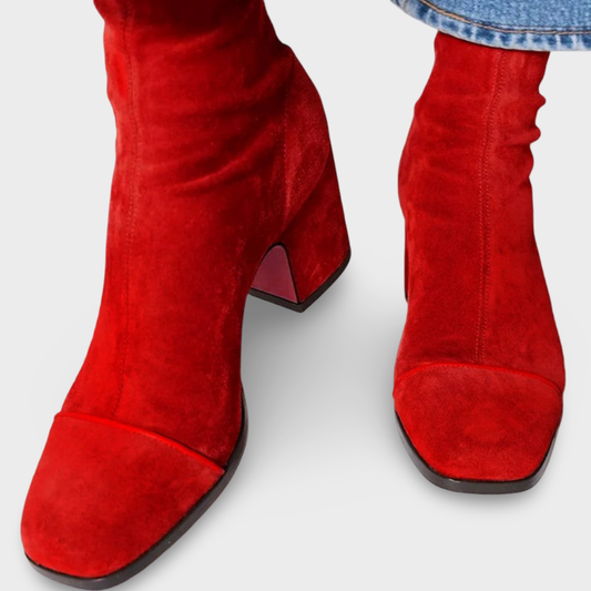 Olívia - Botins de Couro Sofisticados